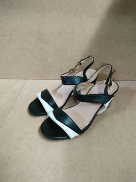 Sandale K148 pentru femei - Negru
